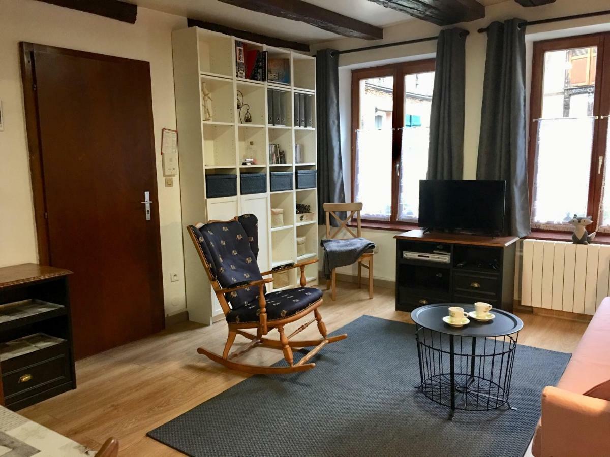 L'Atelier Apartment ซิลิสตาต์ ภายนอก รูปภาพ