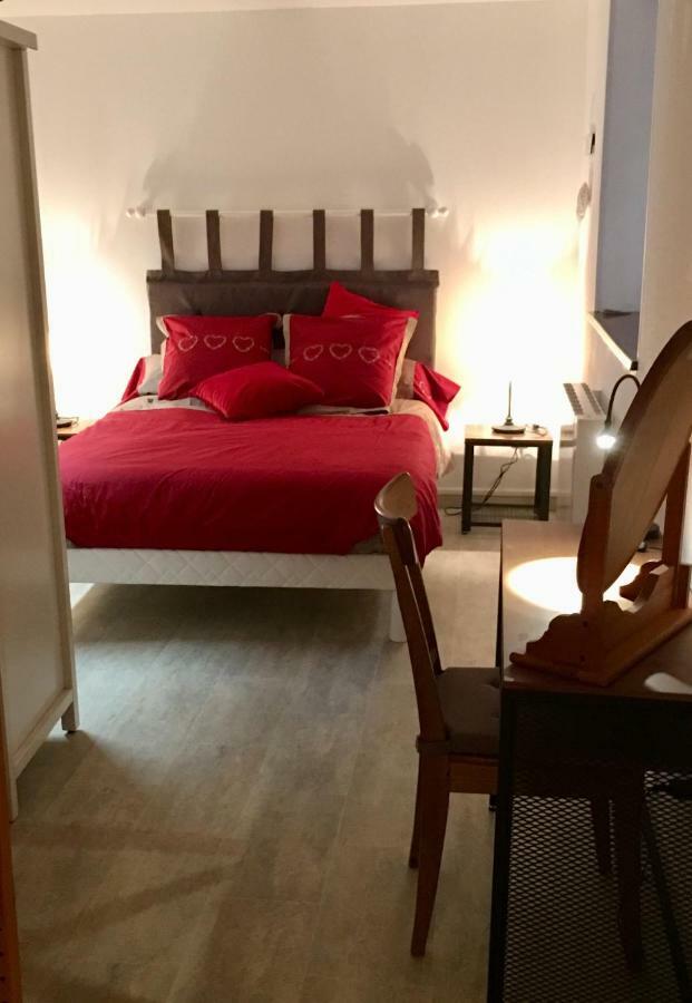 L'Atelier Apartment ซิลิสตาต์ ภายนอก รูปภาพ